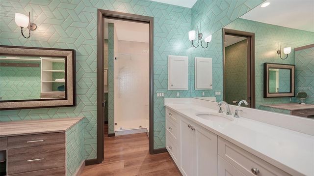 1440 KIMLIRA LANE, Sarasota, FL 34231