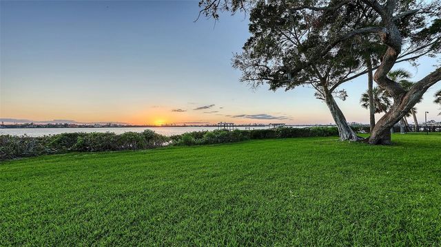 1440 KIMLIRA LANE, Sarasota, FL 34231