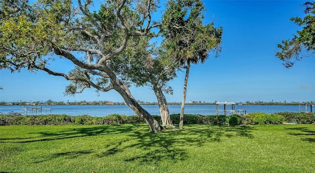 1440 KIMLIRA LANE, Sarasota, FL 34231