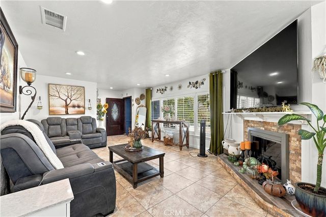 11574 Doverwood Drive, Riverside, CA 92505