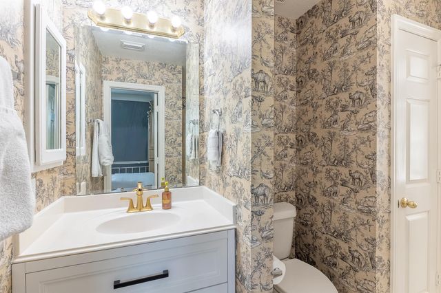 3007 Smokey Hollow Dr, Houston, TX 77068