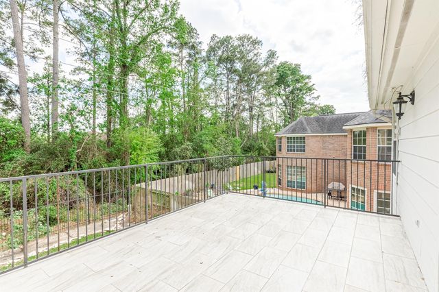 3007 Smokey Hollow Dr, Houston, TX 77068