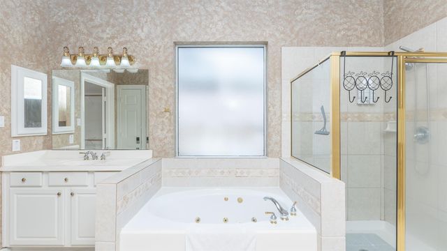 3007 Smokey Hollow Dr, Houston, TX 77068