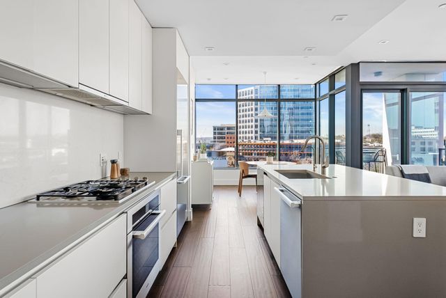 501 West Ave 704, Austin, TX 78701