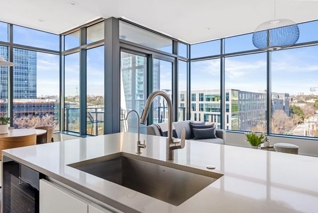 501 West Ave 704, Austin, TX 78701