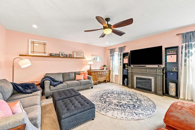 60 Carolyn Lane, Delaware, OH 43015