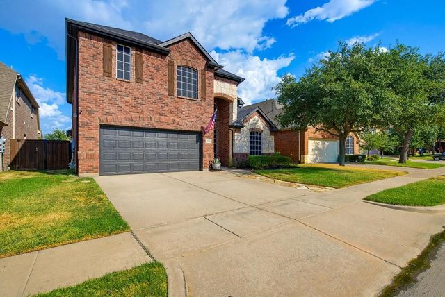 1906 Fountain Wood Drive, Euless, TX 76039