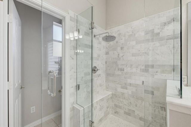 1906 Fountain Wood Drive, Euless, TX 76039