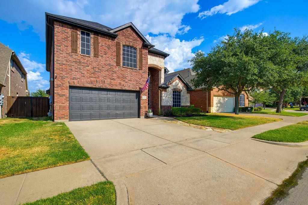 1906 Fountain Wood Drive, Euless, TX 76039 — photo 2