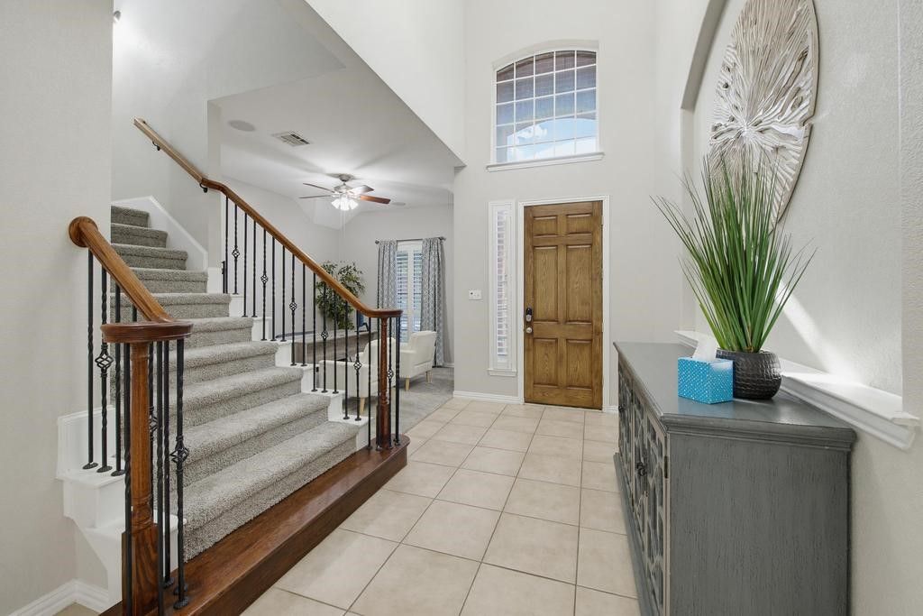 1906 Fountain Wood Drive, Euless, TX 76039 — photo 4
