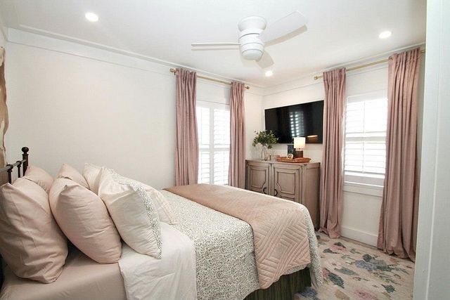 422 Barclay Avenue, Fairhope, AL 36532