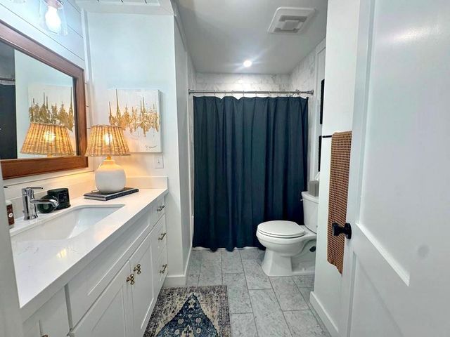 422 Barclay Avenue, Fairhope, AL 36532