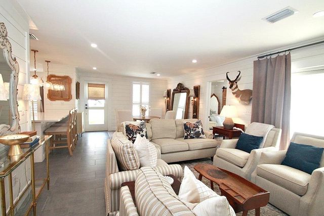 422 Barclay Avenue, Fairhope, AL 36532