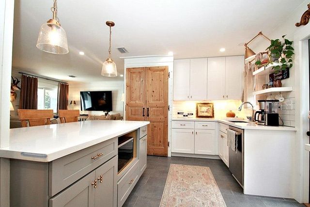 422 Barclay Avenue, Fairhope, AL 36532