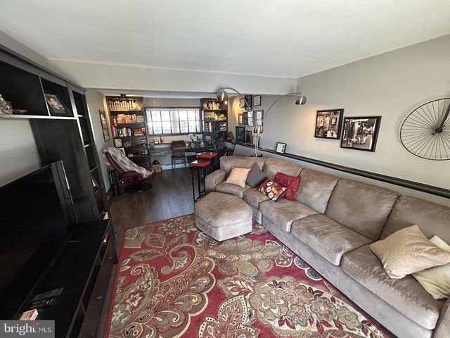 82 TENSAW DR, Browns Mills, NJ 08015