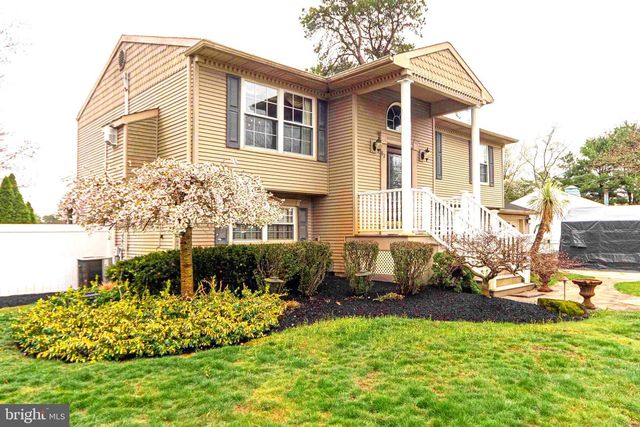 82 TENSAW DR, Browns Mills, NJ 08015