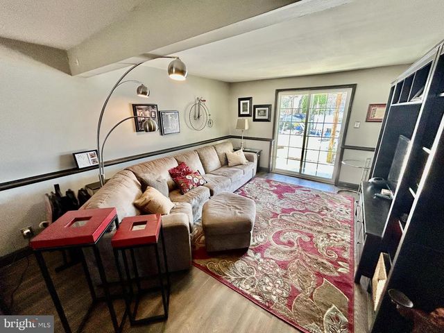 82 TENSAW DR, Browns Mills, NJ 08015