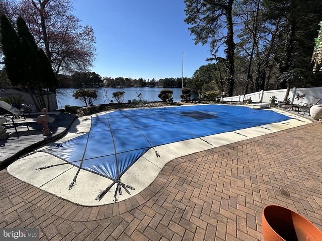 82 TENSAW DR, Browns Mills, NJ 08015