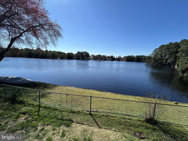82 TENSAW DR, Browns Mills, NJ 08015