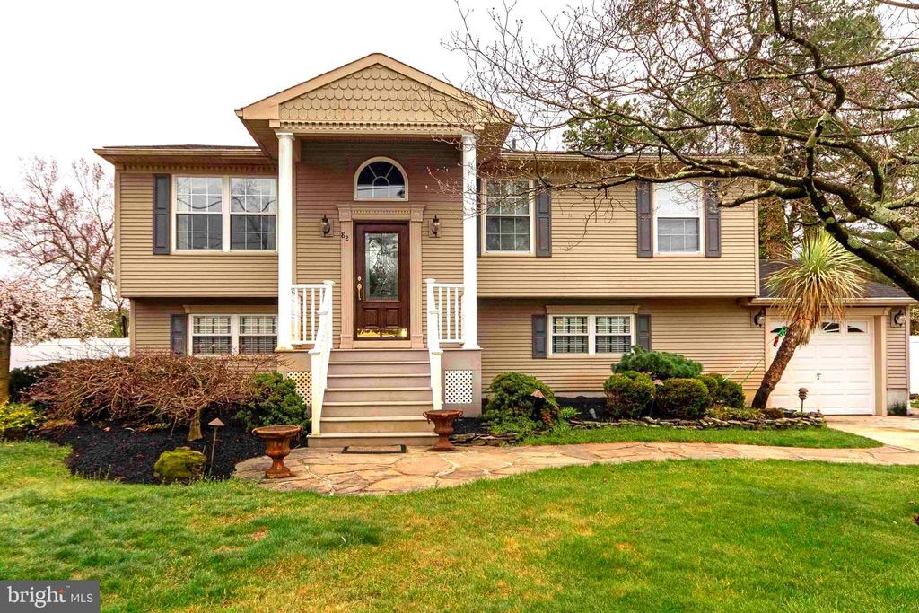 82 TENSAW DR, Browns Mills, NJ 08015