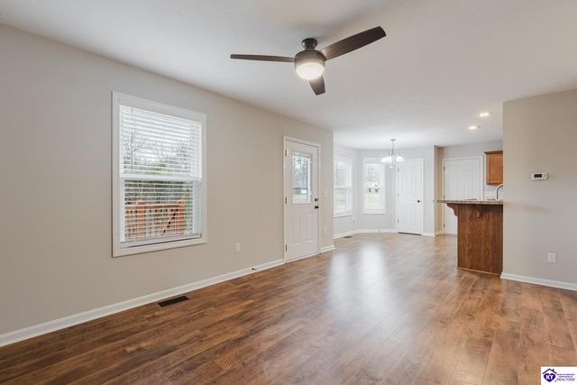 212 Berkshire Avenue, Rineyville, KY 40162