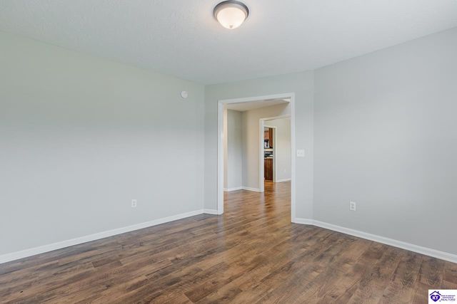 212 Berkshire Avenue, Rineyville, KY 40162