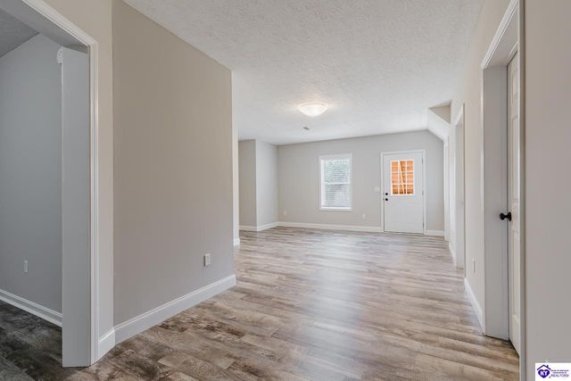 212 Berkshire Avenue, Rineyville, KY 40162