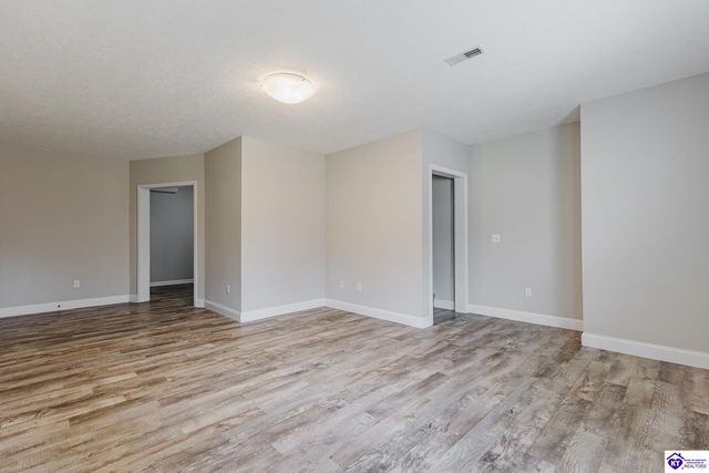 212 Berkshire Avenue, Rineyville, KY 40162