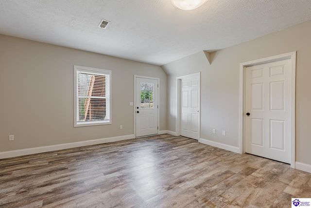 212 Berkshire Avenue, Rineyville, KY 40162