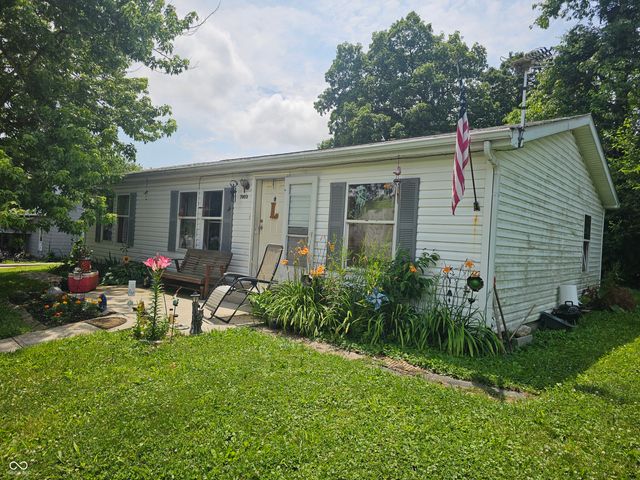 7903 Church, Coatesville, IN 46121