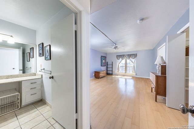 7500 Callaghan Rd Apt 135, San Antonio, TX 78229
