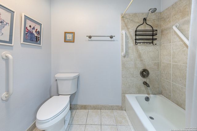 7500 Callaghan Rd Apt 135, San Antonio, TX 78229
