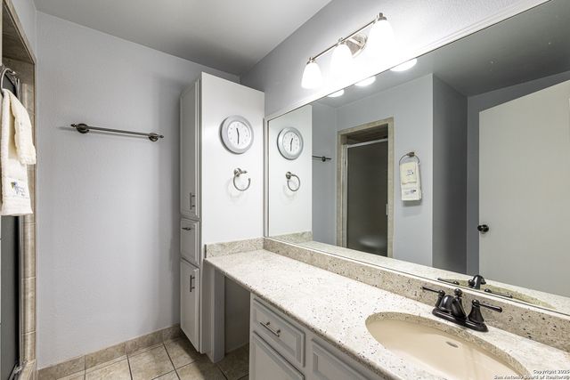 7500 Callaghan Rd Apt 135, San Antonio, TX 78229