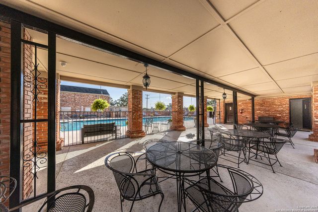 7500 Callaghan Rd Apt 135, San Antonio, TX 78229