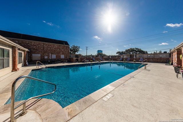 7500 Callaghan Rd Apt 135, San Antonio, TX 78229