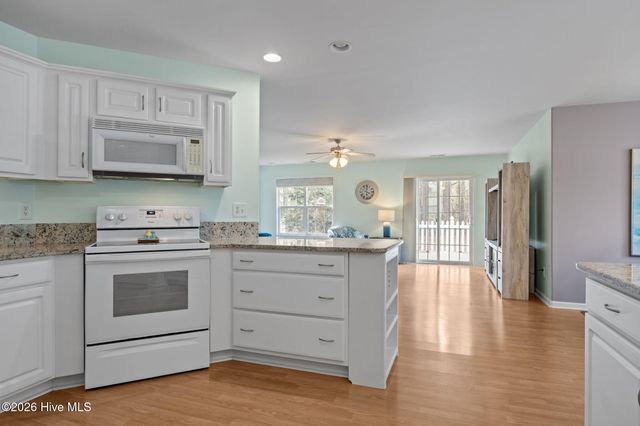 500 Windsong S, Swansboro, NC 28584