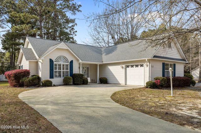 500 Windsong S, Swansboro, NC 28584