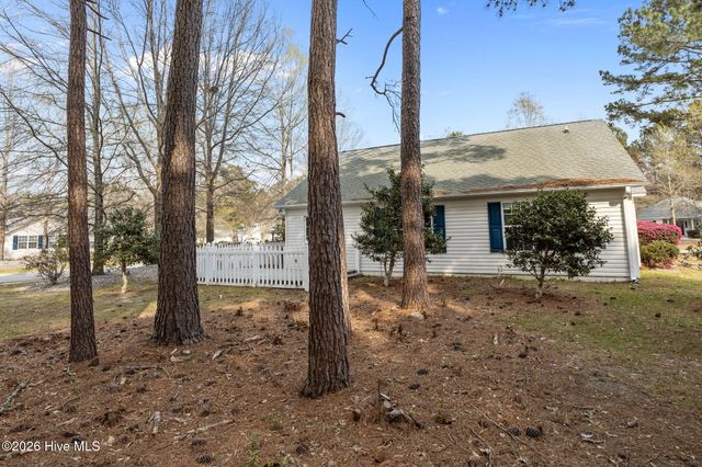 500 Windsong S, Swansboro, NC 28584