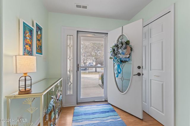 500 Windsong S, Swansboro, NC 28584