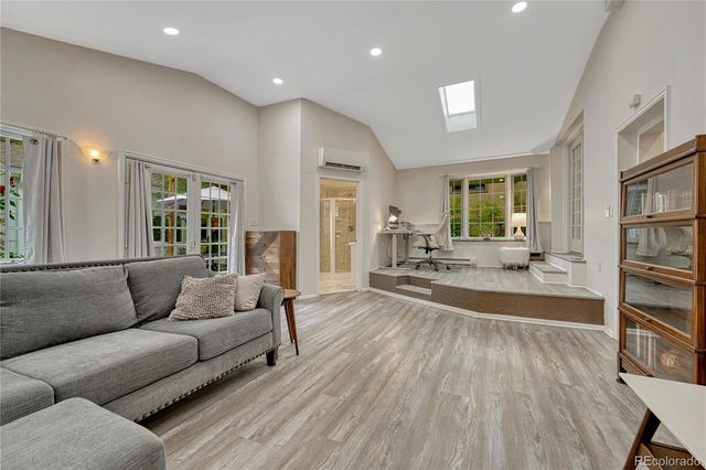 2086 Grape Street, Denver, CO 80207