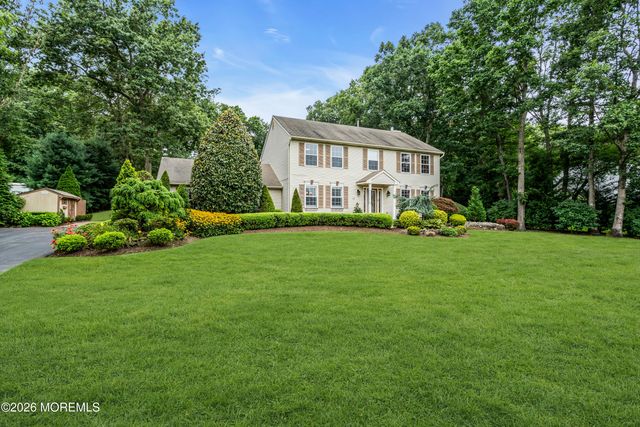 10 Cottonwood Drive, Jackson, NJ 08527
