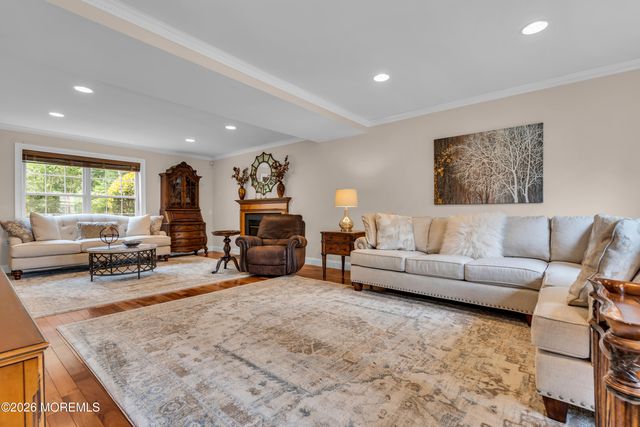 10 Cottonwood Drive, Jackson, NJ 08527