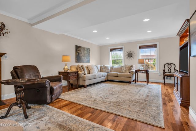 10 Cottonwood Drive, Jackson, NJ 08527