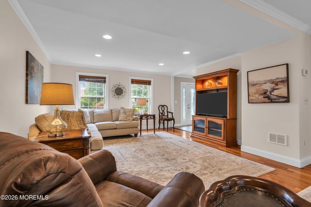 10 Cottonwood Drive, Jackson, NJ 08527