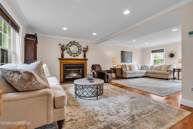 10 Cottonwood Drive, Jackson, NJ 08527