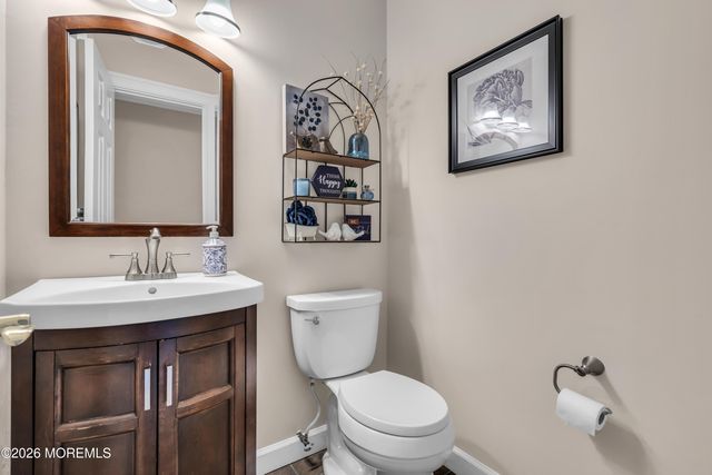 10 Cottonwood Drive, Jackson, NJ 08527