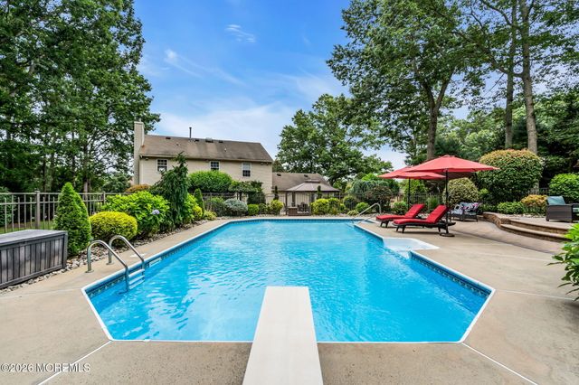 10 Cottonwood Drive, Jackson, NJ 08527