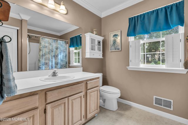 10 Cottonwood Drive, Jackson, NJ 08527