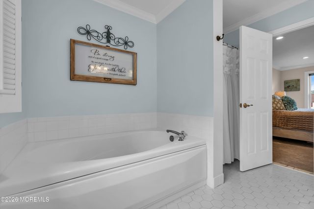10 Cottonwood Drive, Jackson, NJ 08527