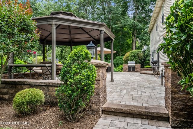 10 Cottonwood Drive, Jackson, NJ 08527